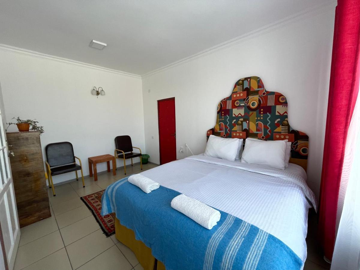 Duet Hostel & Hotel Karakol Bagian luar foto