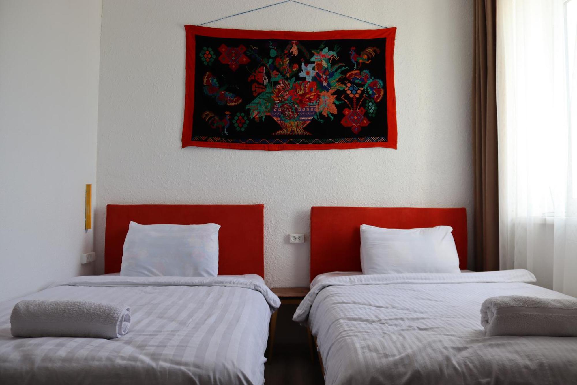 Duet Hostel & Hotel Karakol Ruang foto